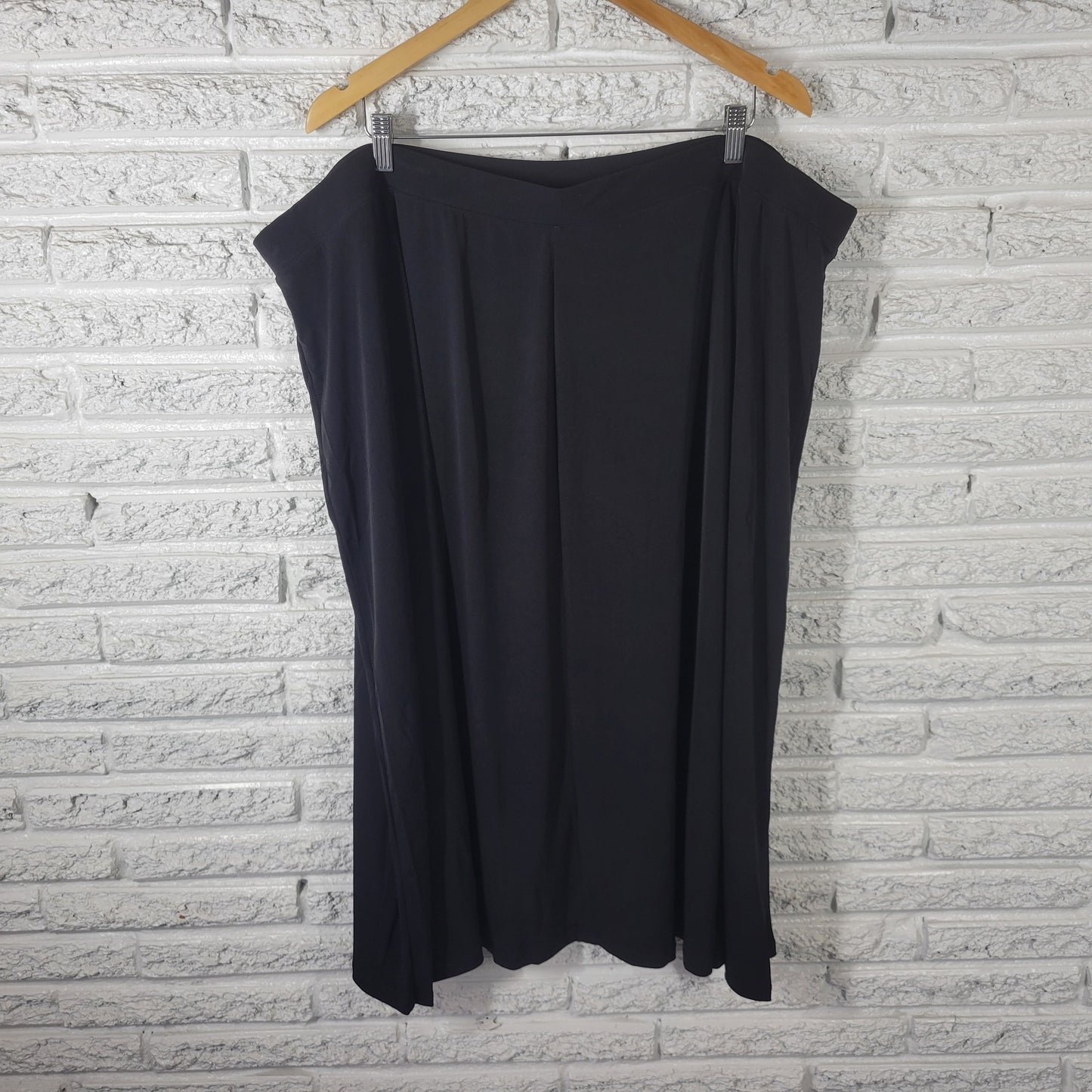 Woman Within Women's 3X Skirt Black A-Line Pull On Stretch Midi Plus BLA167E