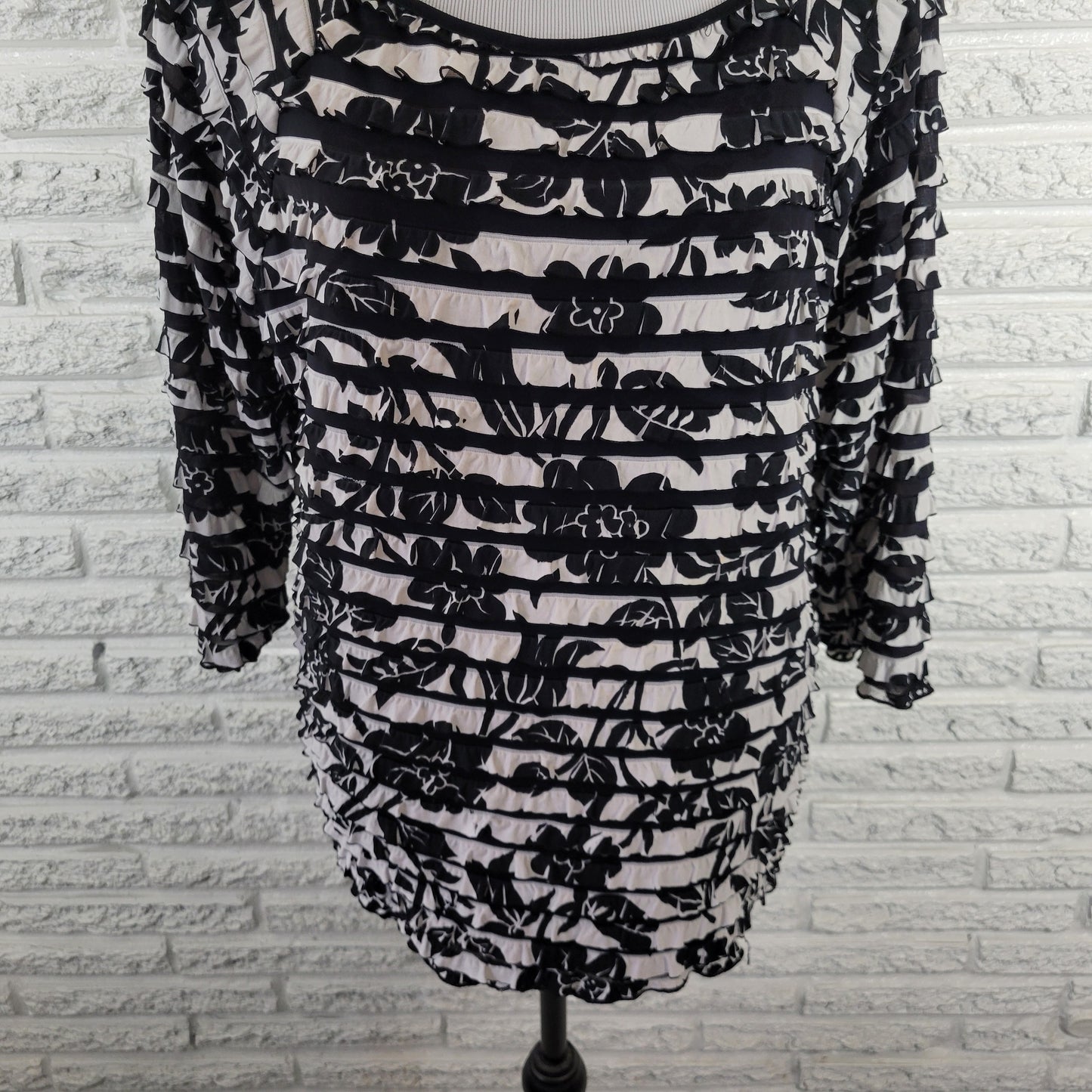 Investments II 2X Black White Floral Top Mesh Tiered Ruffle 3/4 Sleeve FLO172E