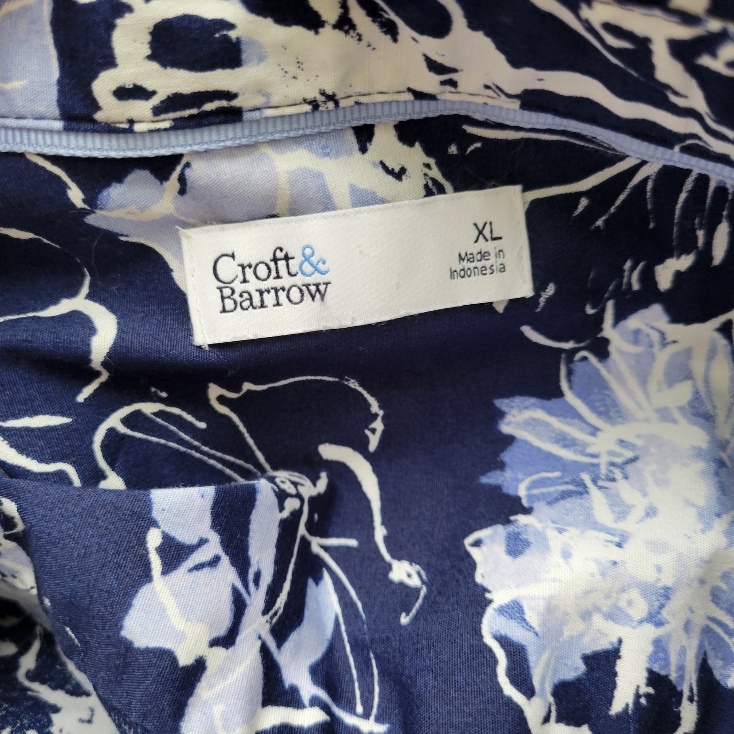 Croft & Barrow XL Blue White Floral Button Up Top Long Sleeve FLO265E