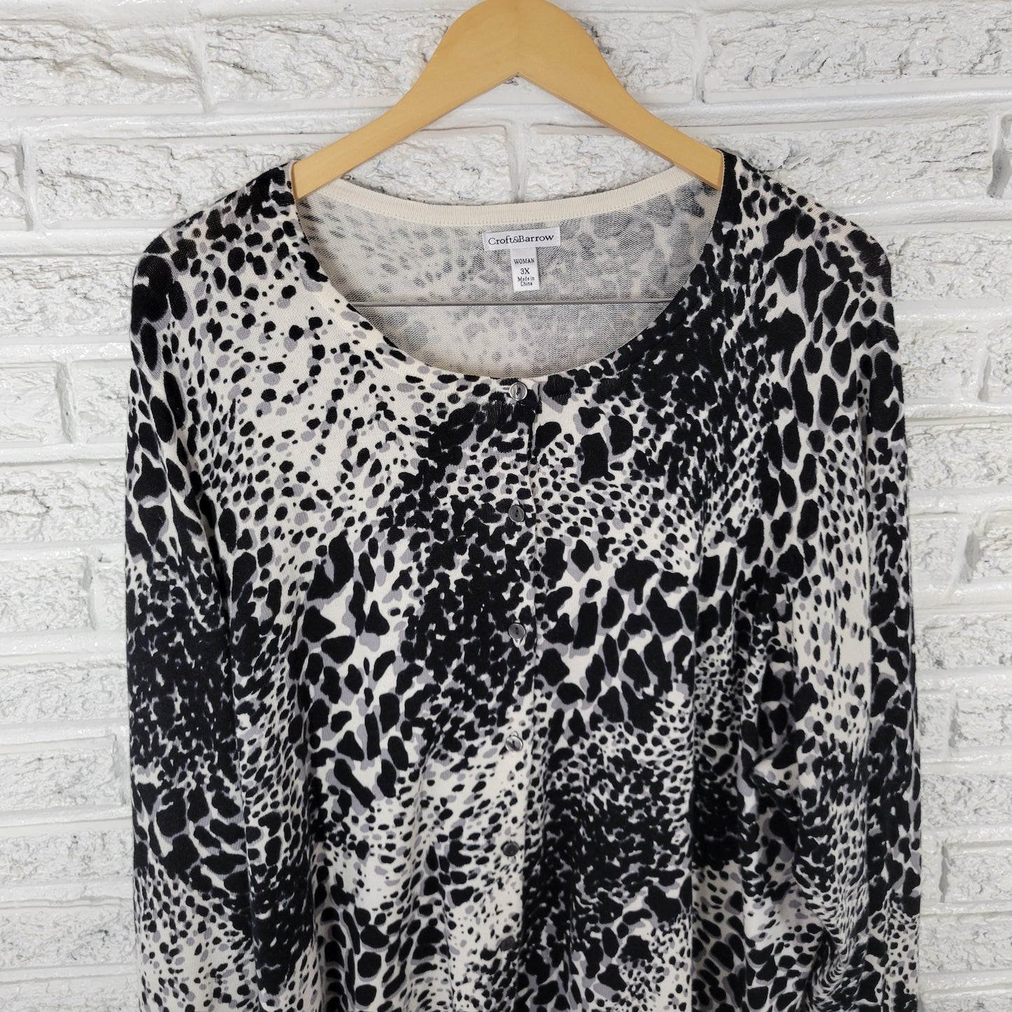 Croft & Barrow 3X Cardigan Sweater Black Gray Animal Print 100% Cotton ANI36E