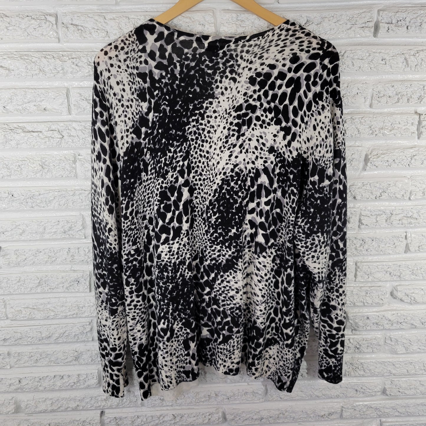 Croft & Barrow 3X Cardigan Sweater Black Gray Animal Print 100% Cotton ANI36E
