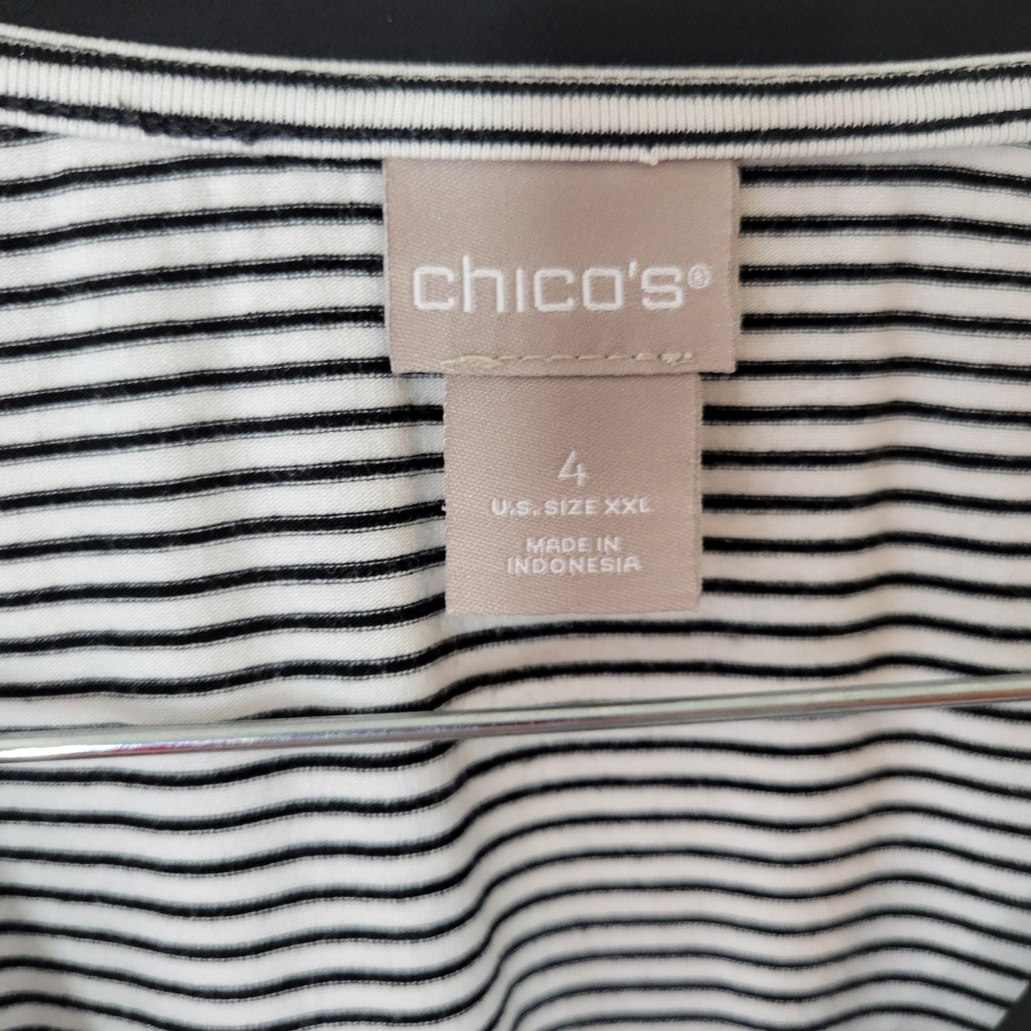 Chico's XXL (Size 4) Black White Striped Tunic Chiffon Hem V-Neck STR143E