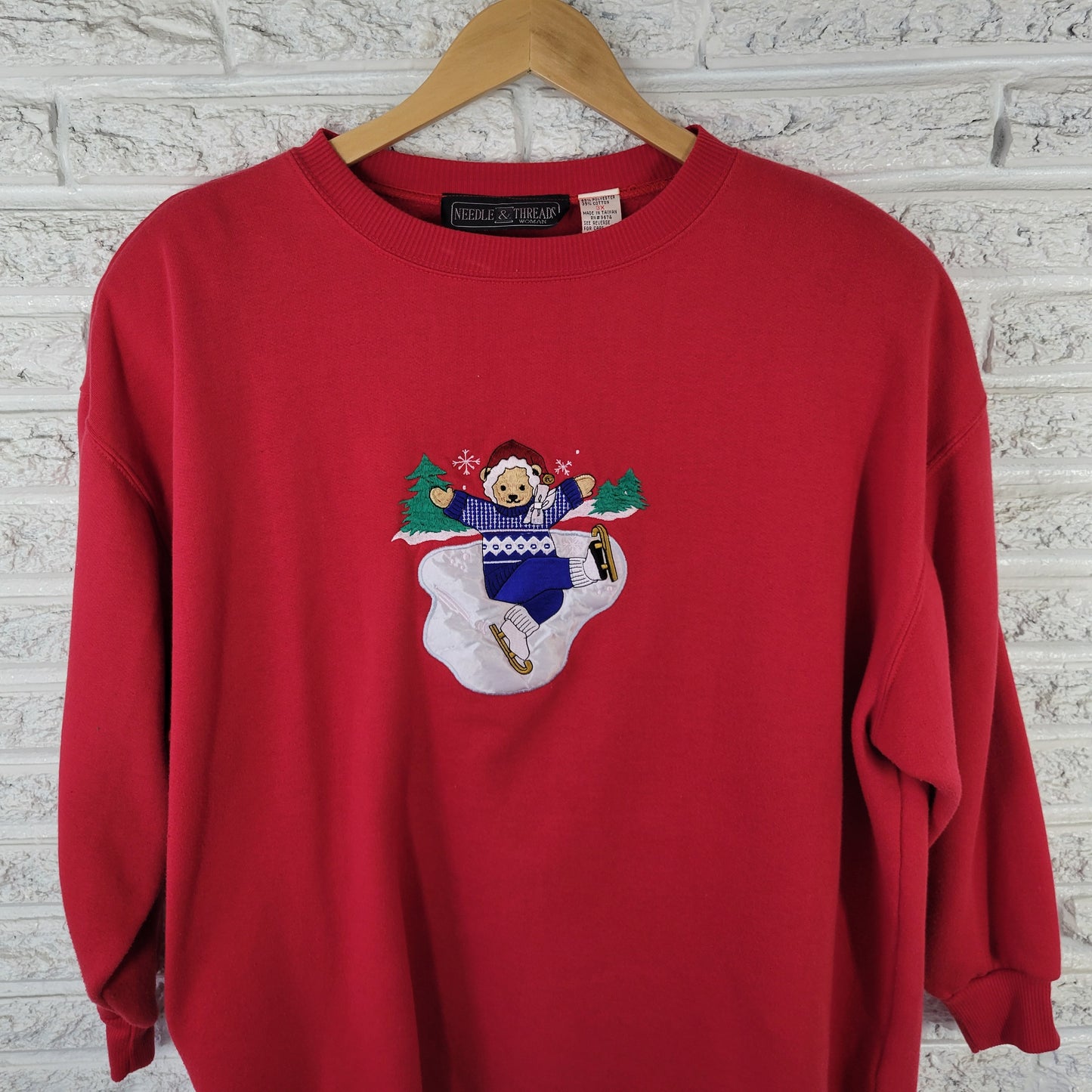 Needle & Threads 3X Red Sweatshirt Embroidered Ice Skating Bear Plus RED72E