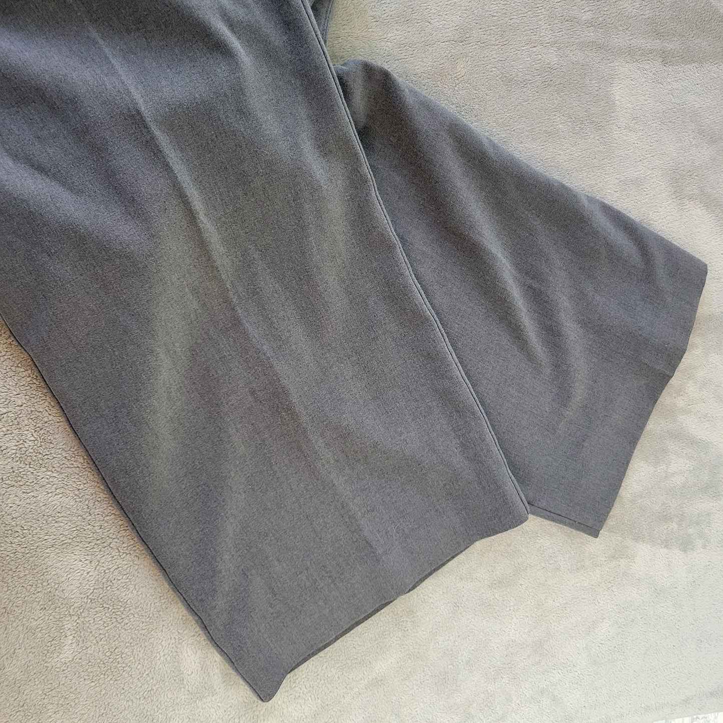 Liz Claiborne Audra 20W Gray Dress Pants 42" Waist 29.5" Inseam GRA88E