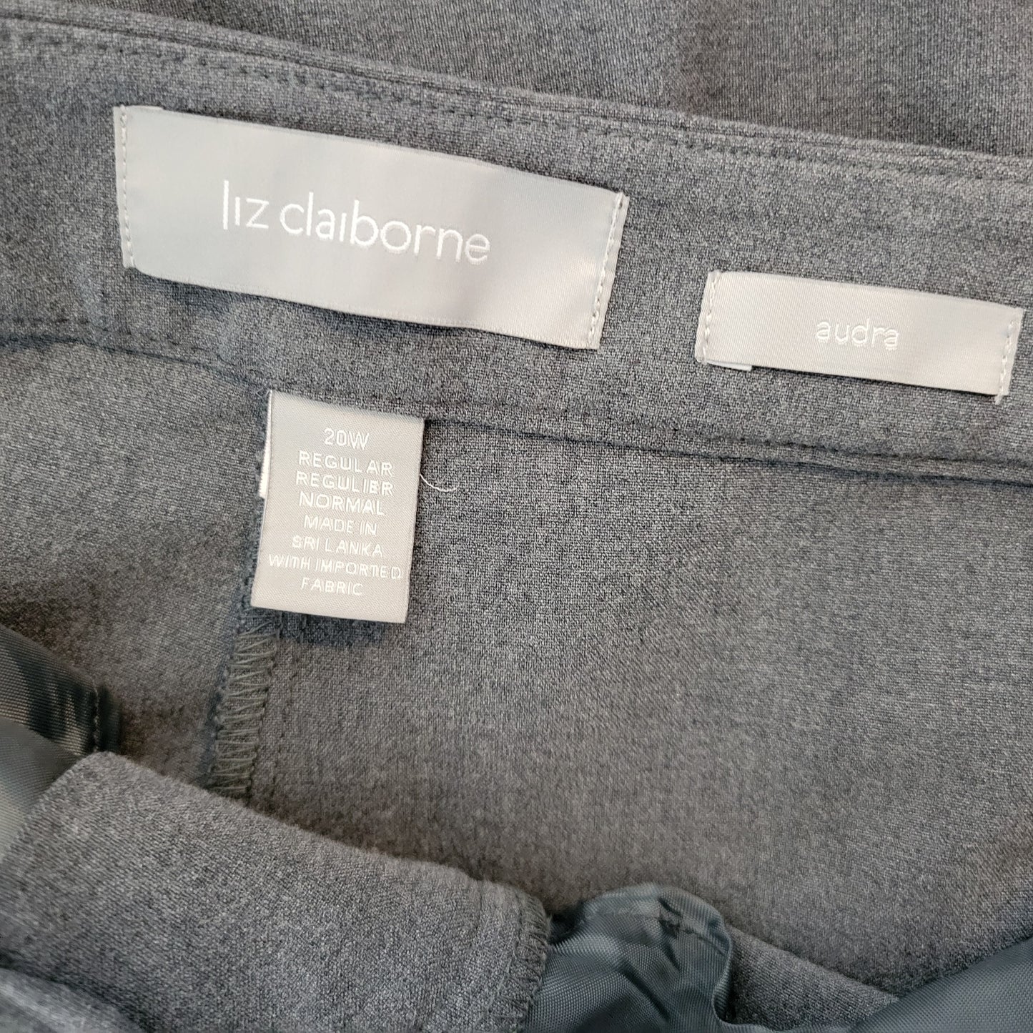 Liz Claiborne Audra 20W Gray Dress Pants 42" Waist 29.5" Inseam GRA88E