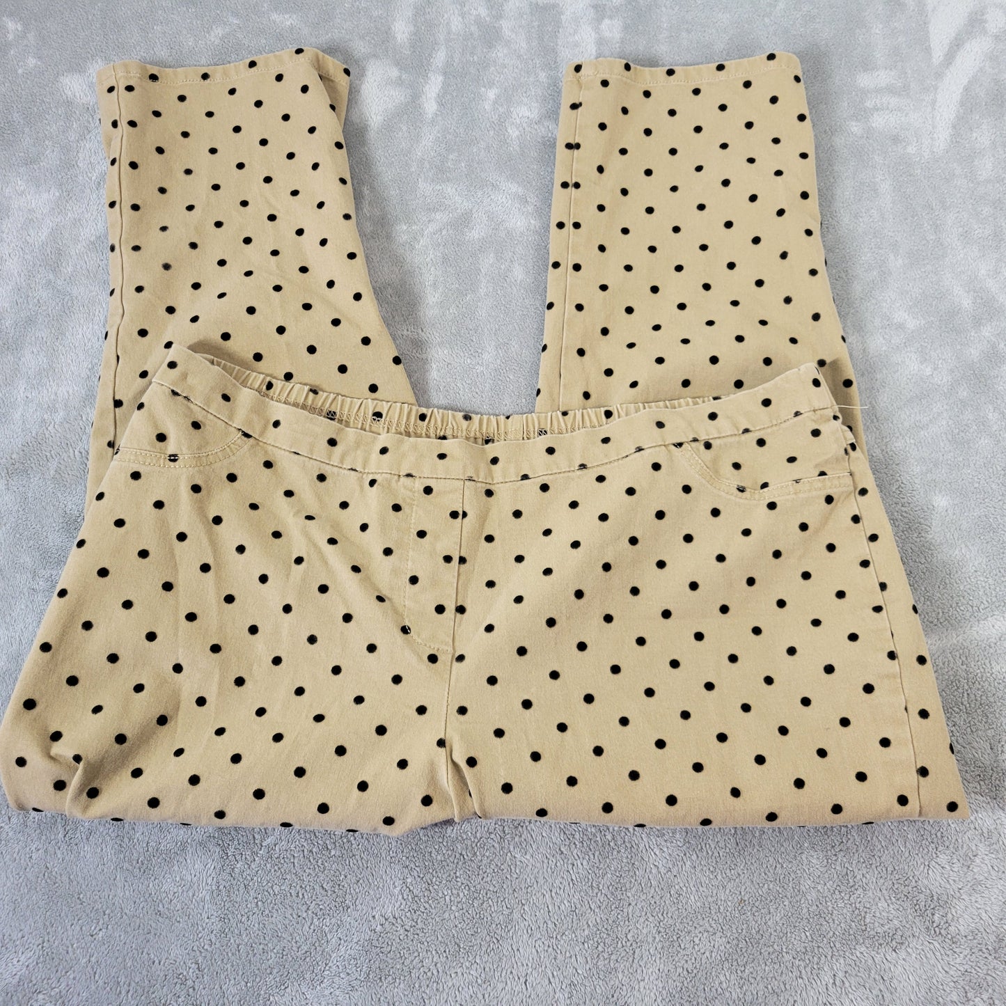 Isaac Mizrahi Live Womens 18WP Plus Capri Pants Tan White Polka Dot GEO28E