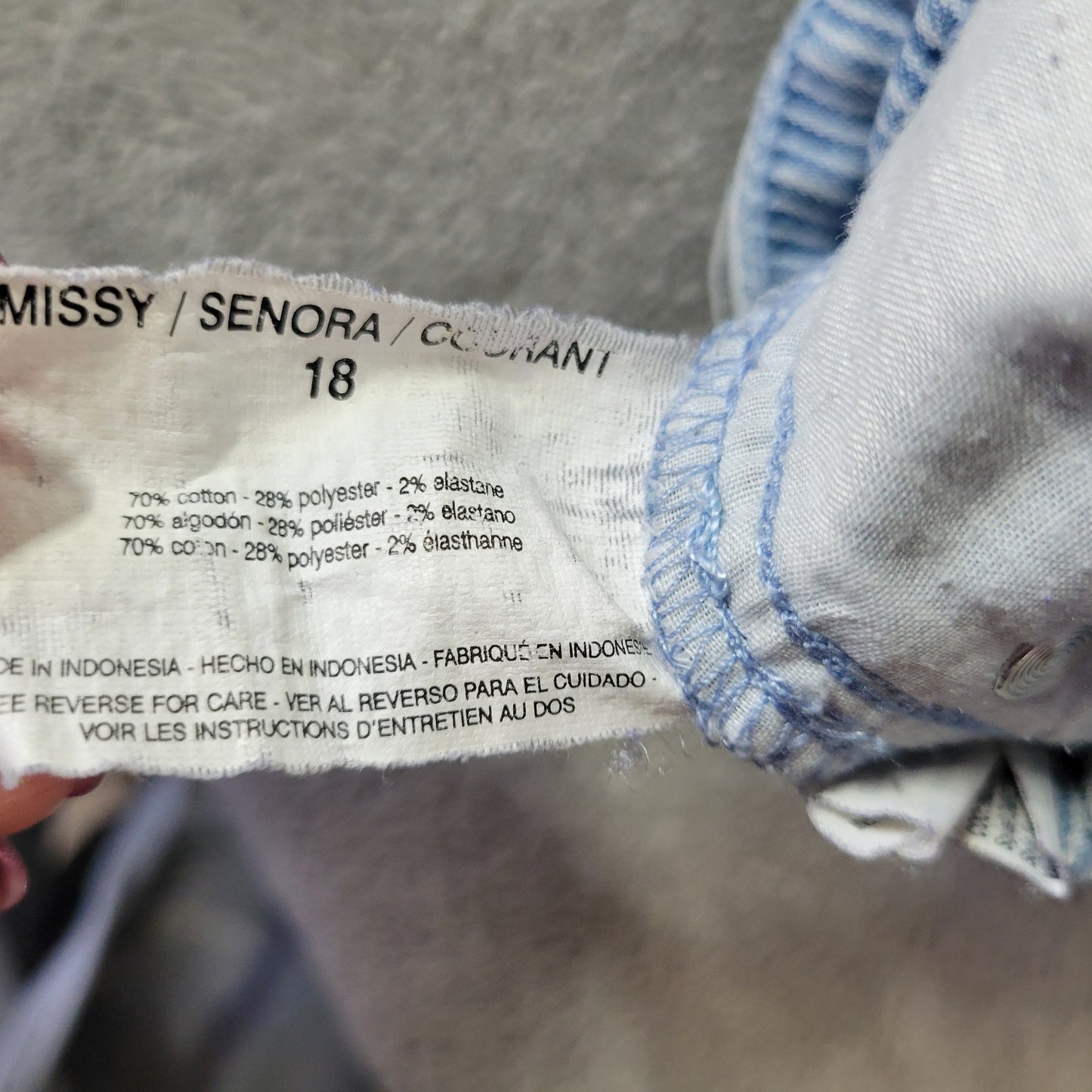 Gloria Vanderbilt Women's 18 Capri Jeans Blue White Striped Stretch STR200E