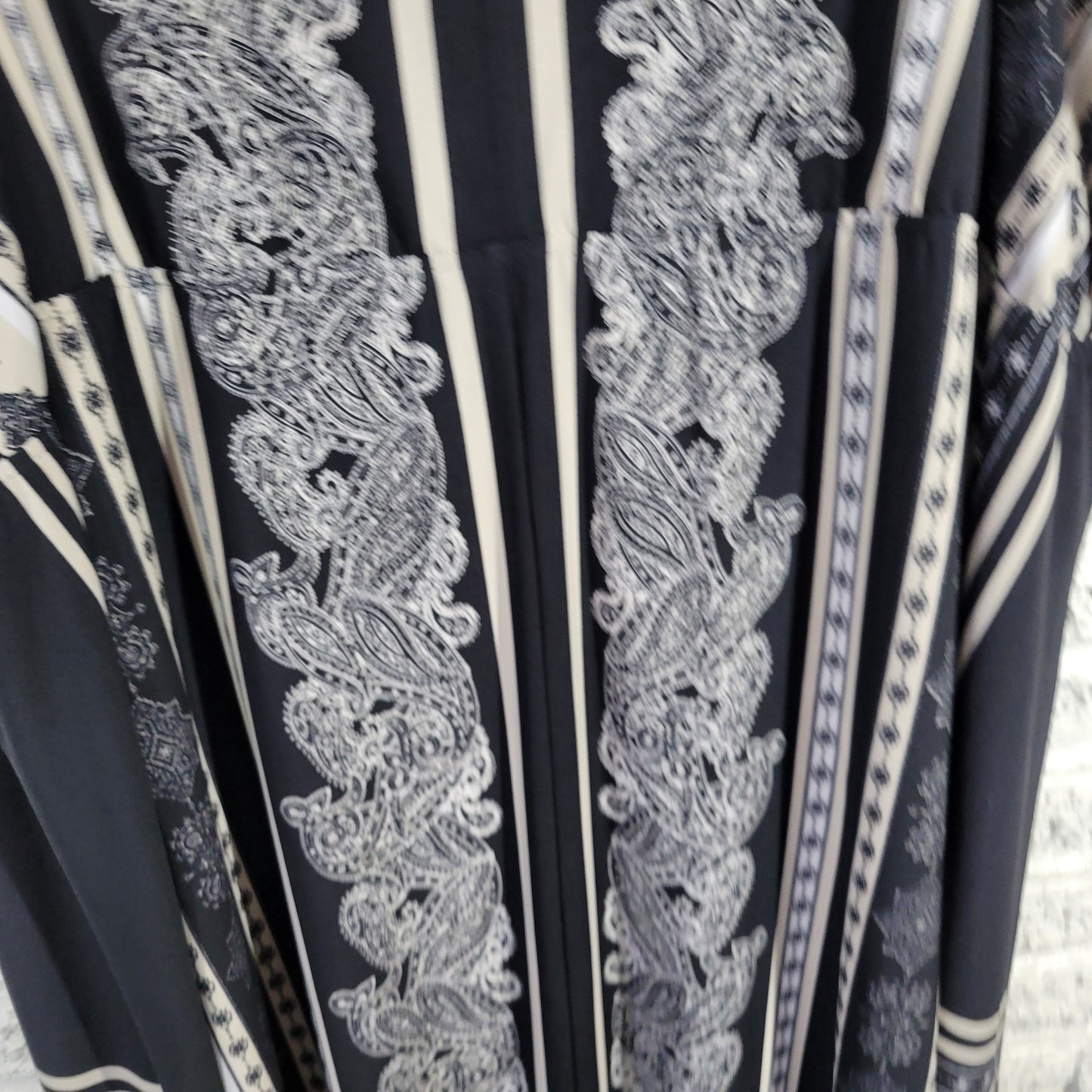 Catherines Womens 5X 34W 36W Plus Dress Black White Paisley Sleeveless PAI16E