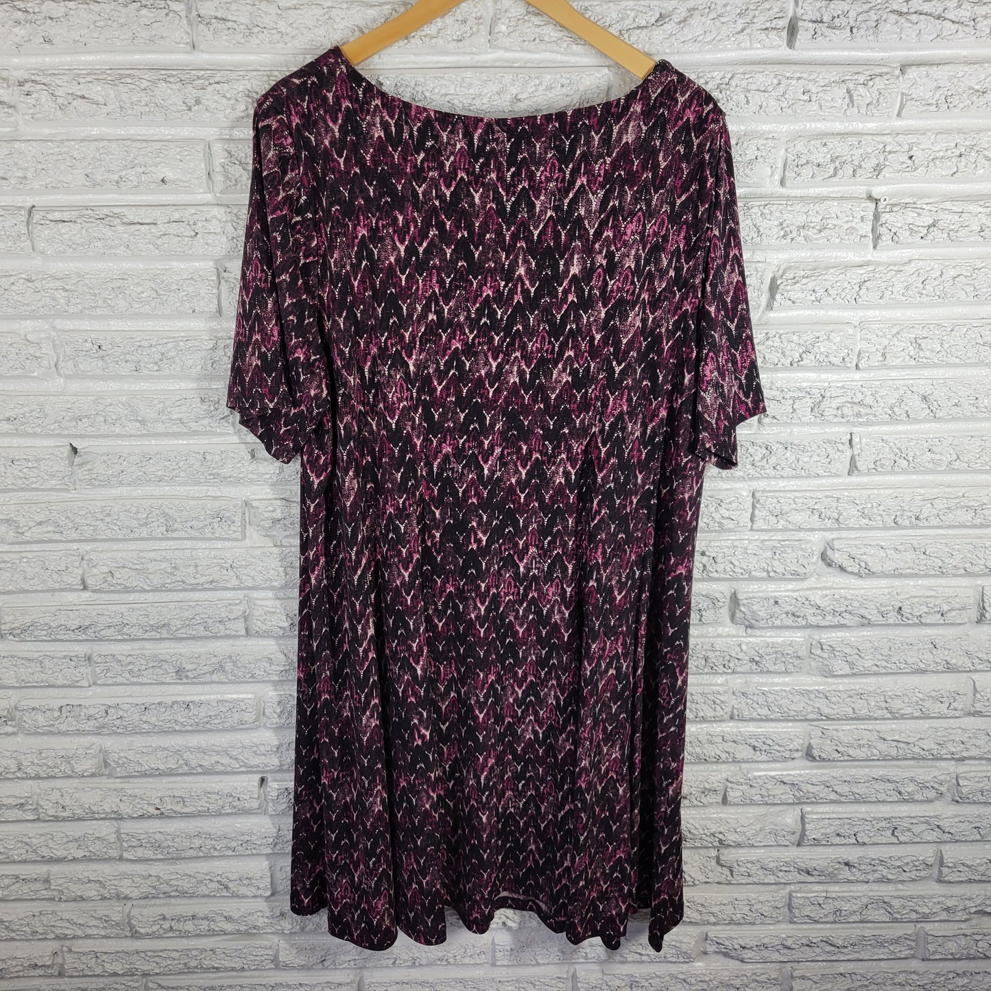 Connected Women's 22W Dress Purple Watercolor Geometric Knee Length GEO2XE