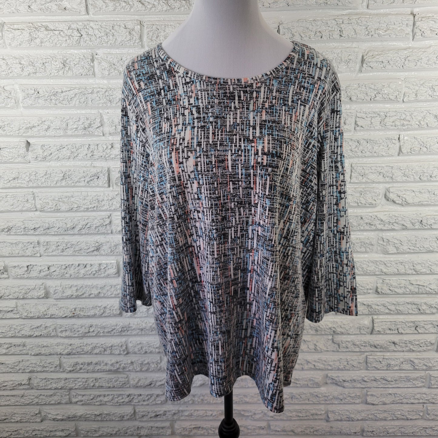 Rebecca Malone Womens 1X Plus Blouse Geometric Studded Faded Look GEO295XE