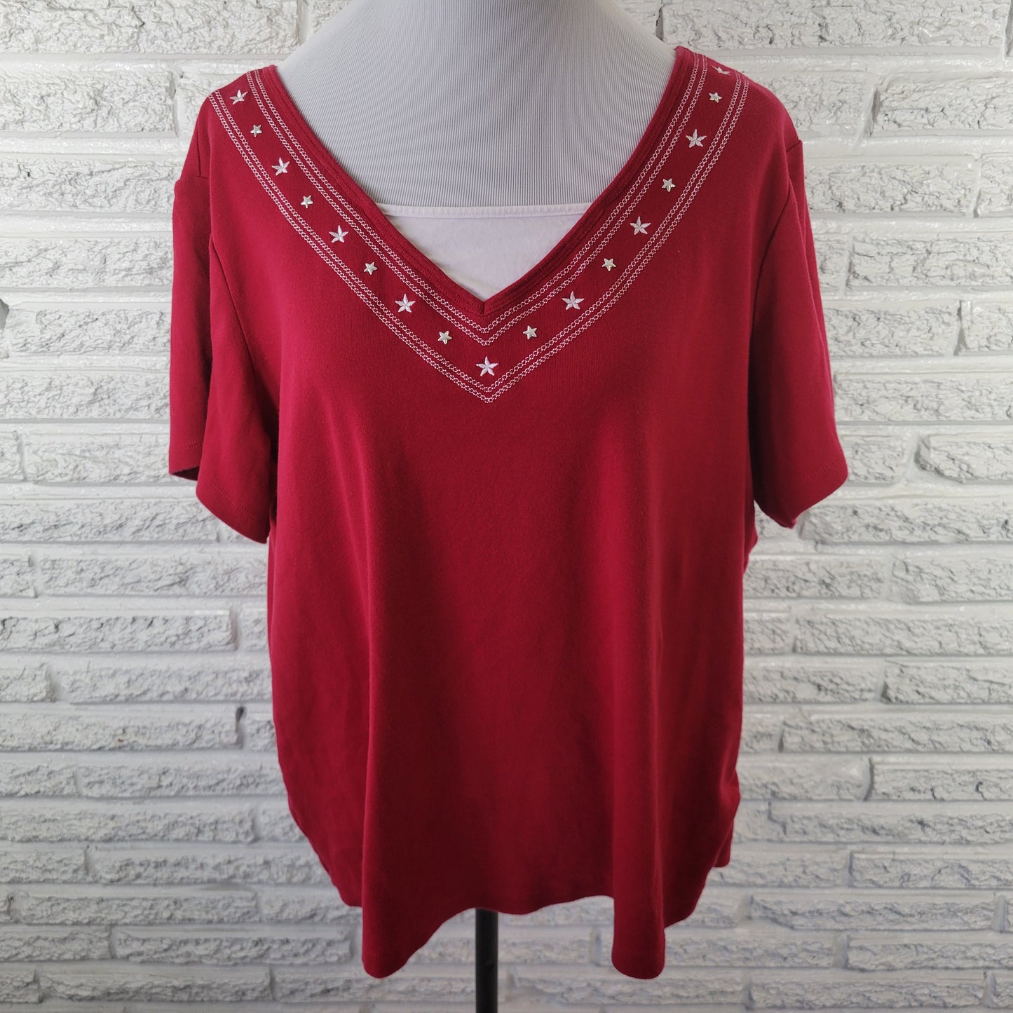 Rebecca Malone Womens 2X Plus Tee Red 100% Cotton Embroidered Stars RED75E
