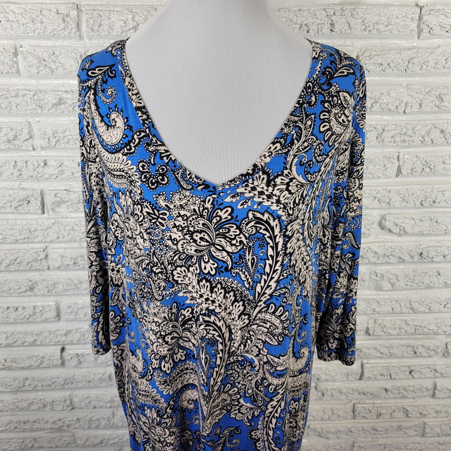 Cynthia Rowley Women's 1X Tunic Top Blue White Paisley Split Back PAI43XE