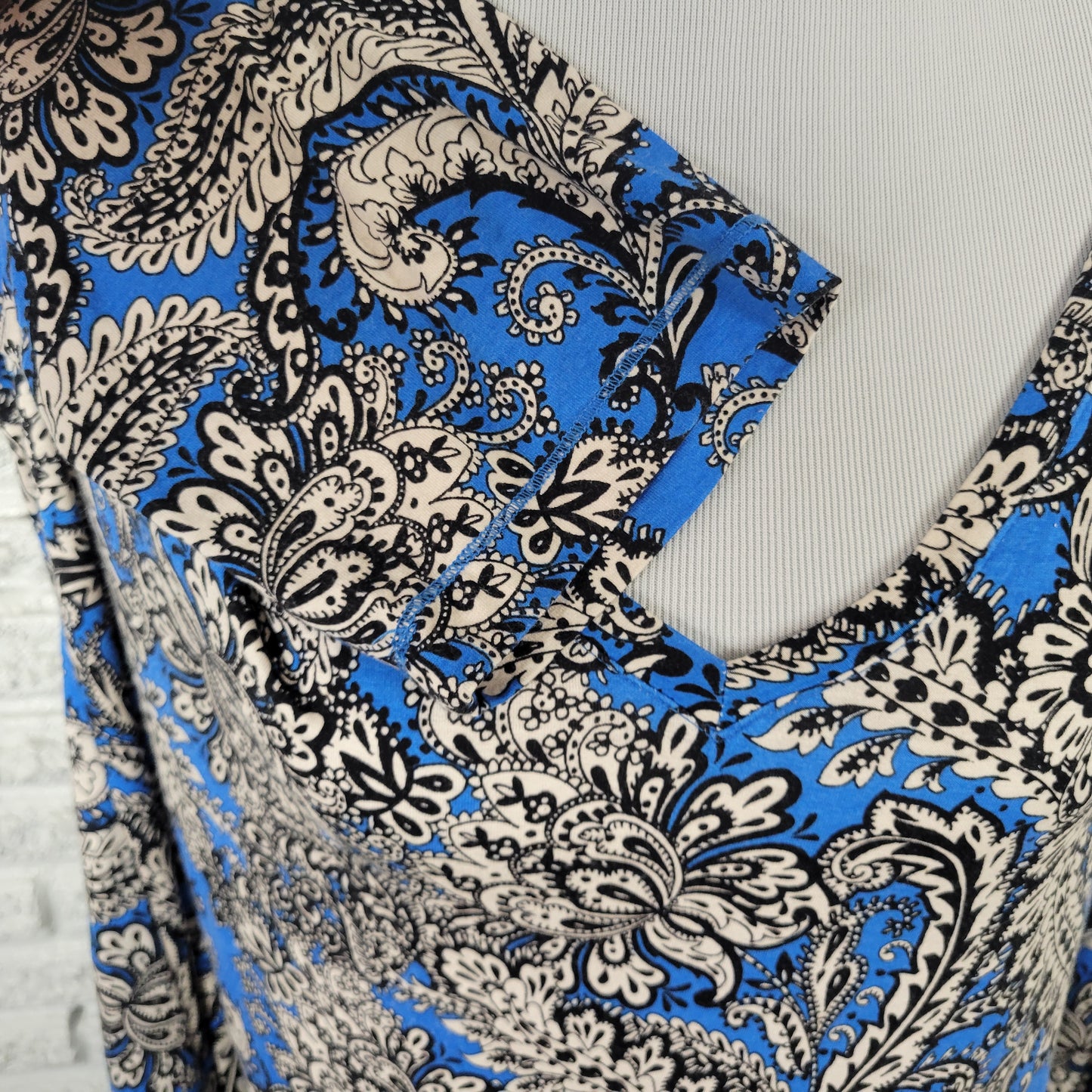Cynthia Rowley Women's 1X Tunic Top Blue White Paisley Split Back PAI43XE