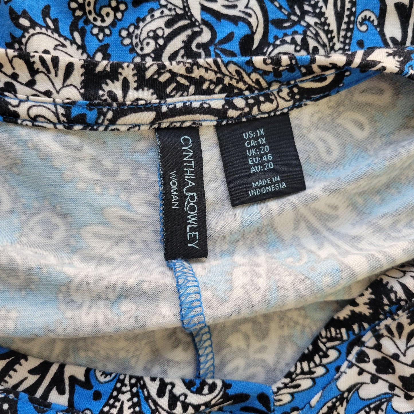Cynthia Rowley Women's 1X Tunic Top Blue White Paisley Split Back PAI43XE