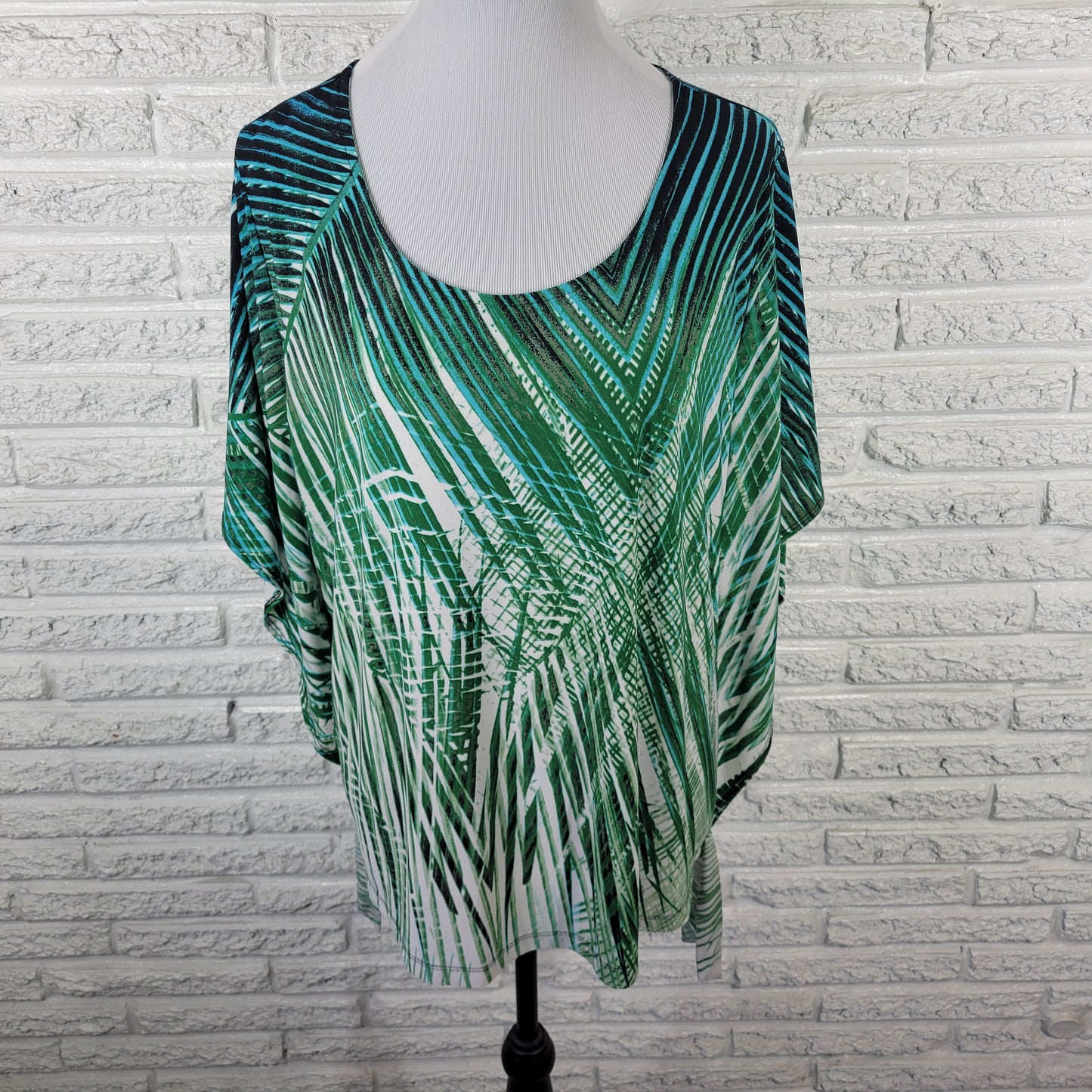 Avenue Womens 18/20 Plus Green Blue Leaf Print Batwing Sleeve Blouse  Top WAT20E