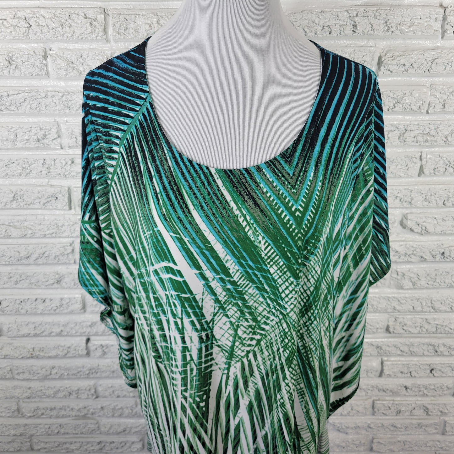 Avenue Womens 18/20 Plus Green Blue Leaf Print Batwing Sleeve Blouse  Top WAT20E
