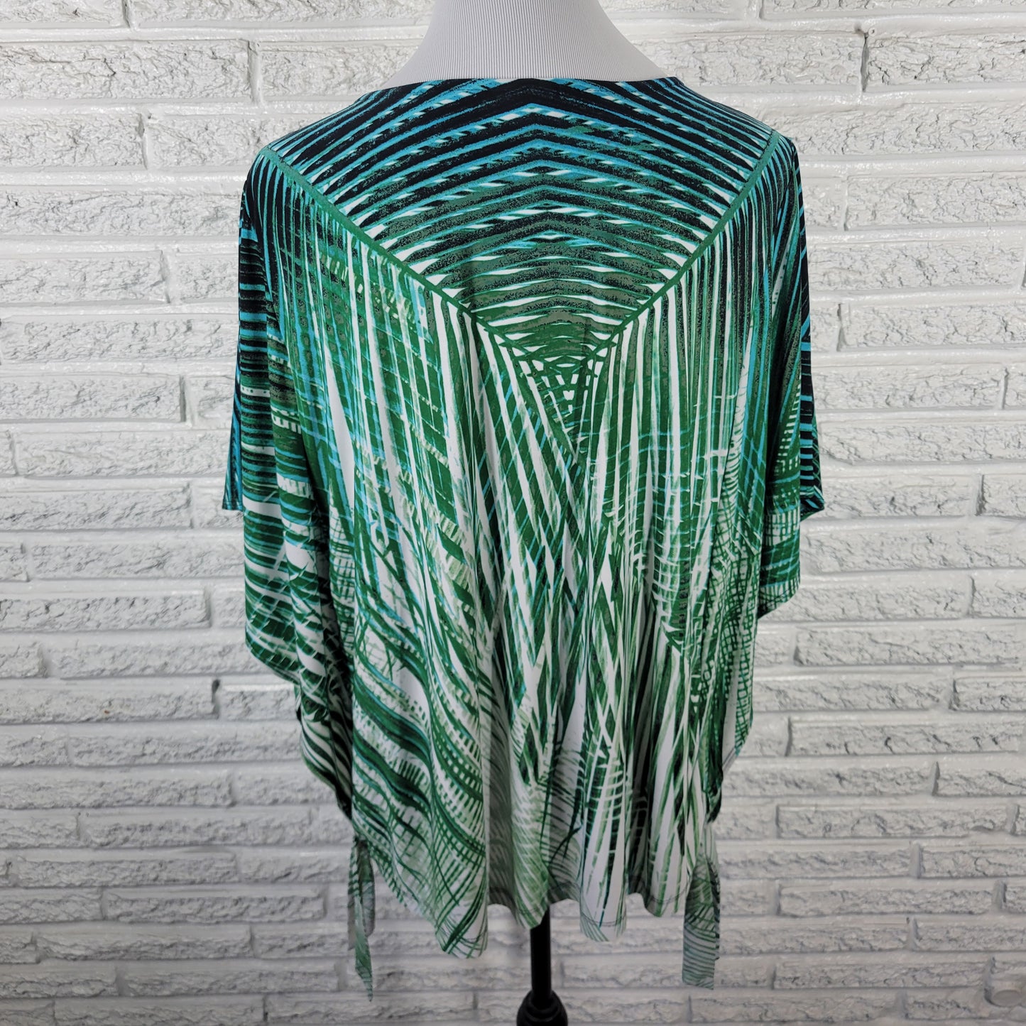 Avenue Womens 18/20 Plus Green Blue Leaf Print Batwing Sleeve Blouse  Top WAT20E