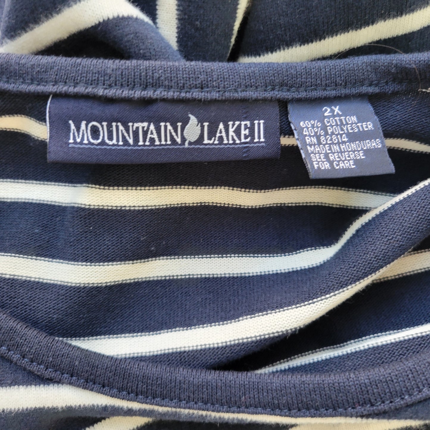 Mountain Lake II Womens 2X Plus Blue White Striped Knit Tunic Top STR201E