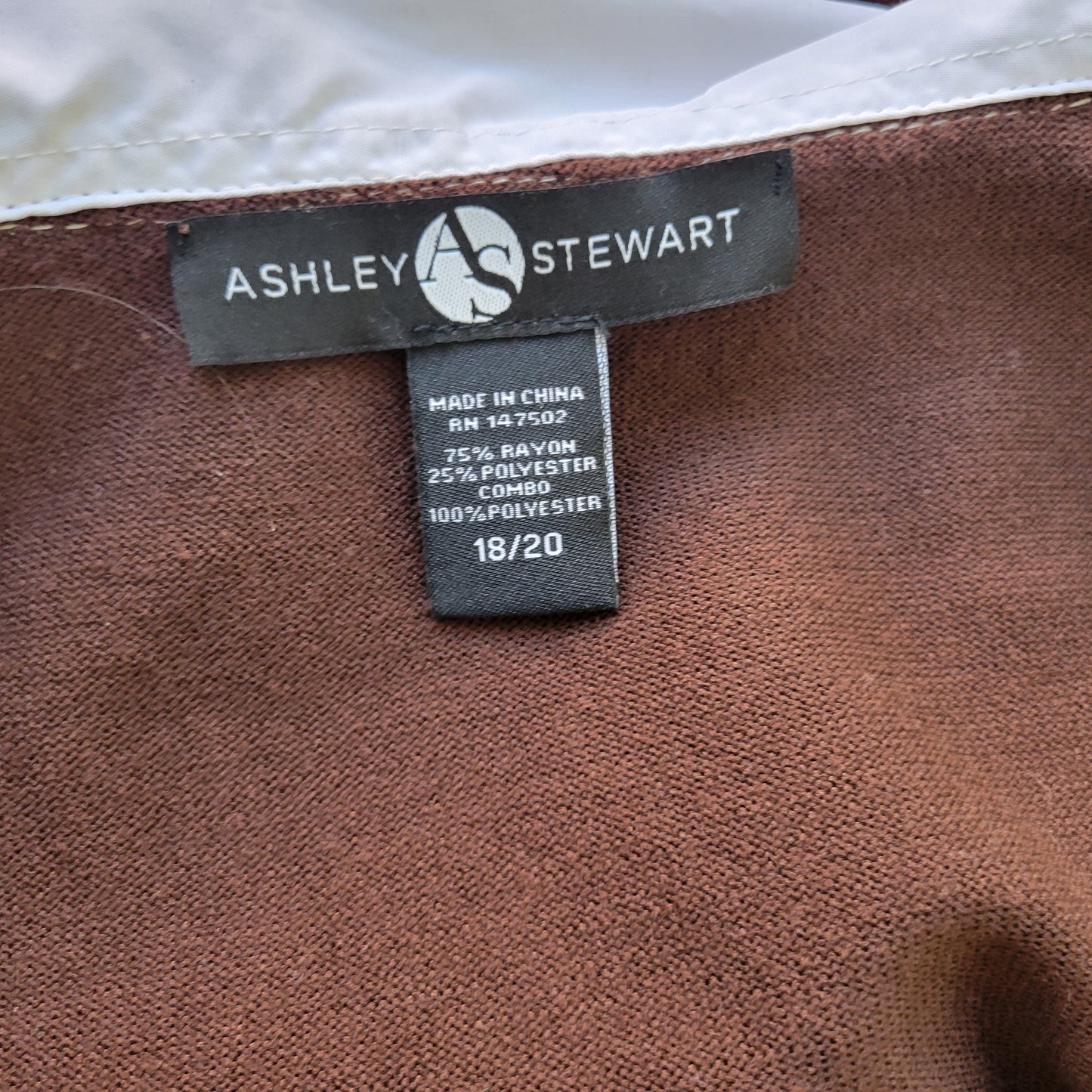 Ashley Stewart Womens 18/20 Plus Sleeveless Knit Blouse Brown Collared BRO41E