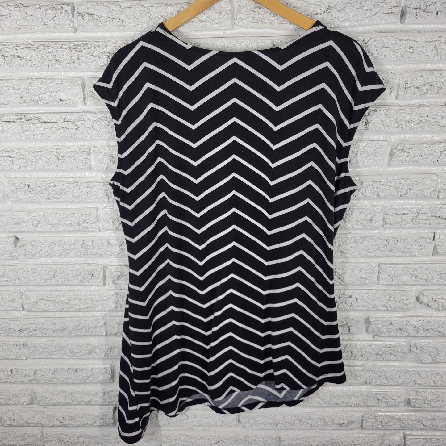 CJ Banks 1X Tunic Sleeveless Black White Striped Ruched Round Neck Plus STR2E