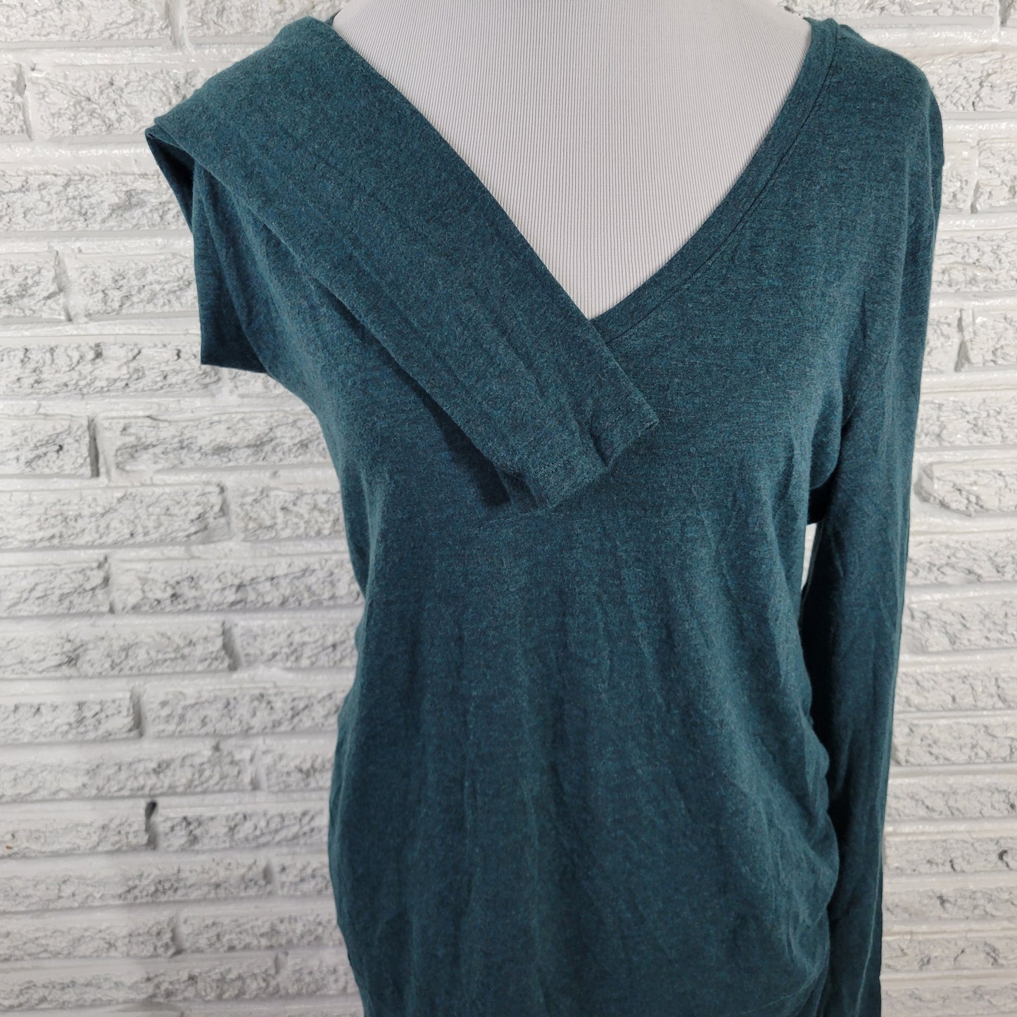 Ingrid & Isabel XL Maternity Tee Tunic Green Ruched Long Sleeve Scoop Neck GRE58