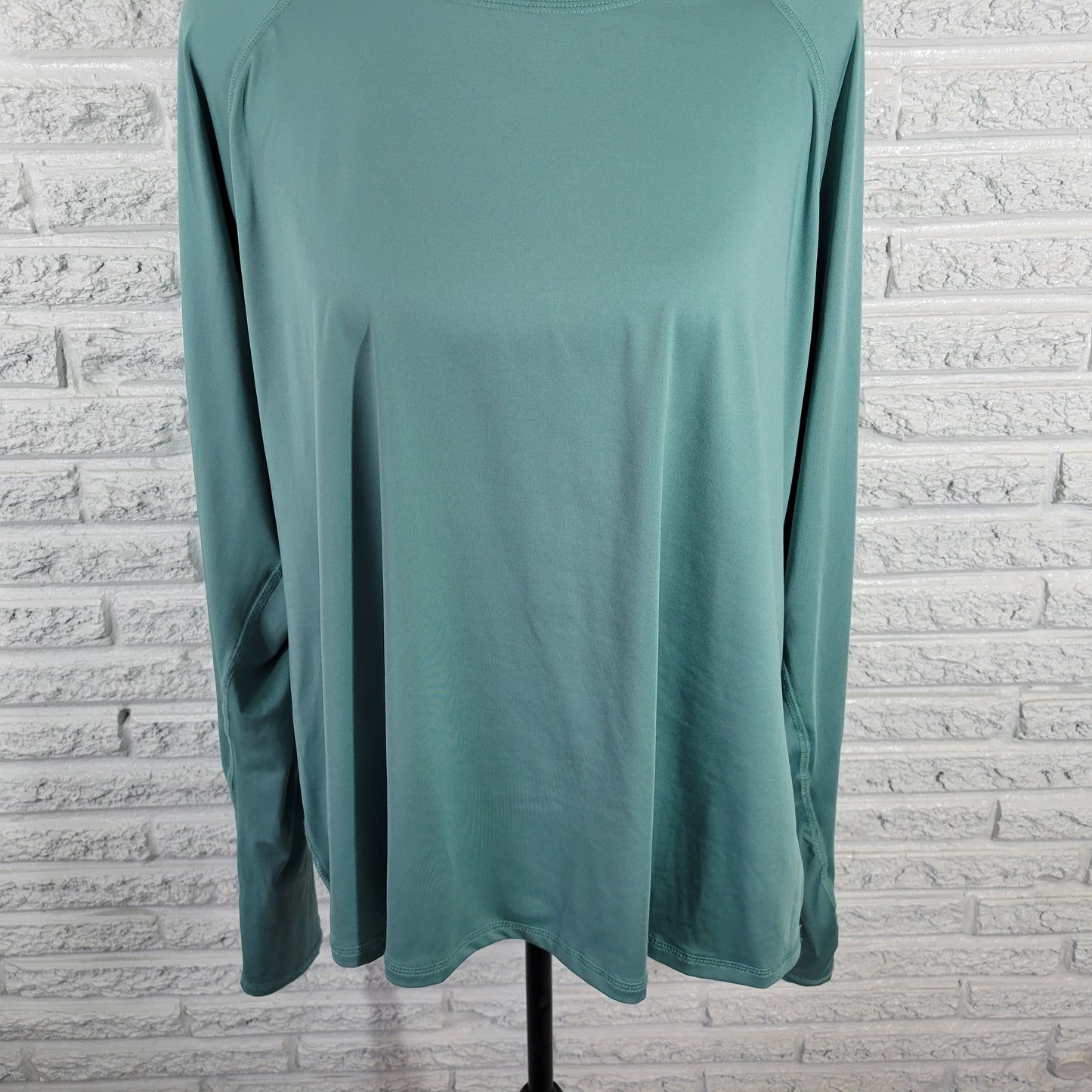 Tek Gear Women’s XXL Tee Green Thumb Holes Pullover Stretch T-Shirt GRE57E