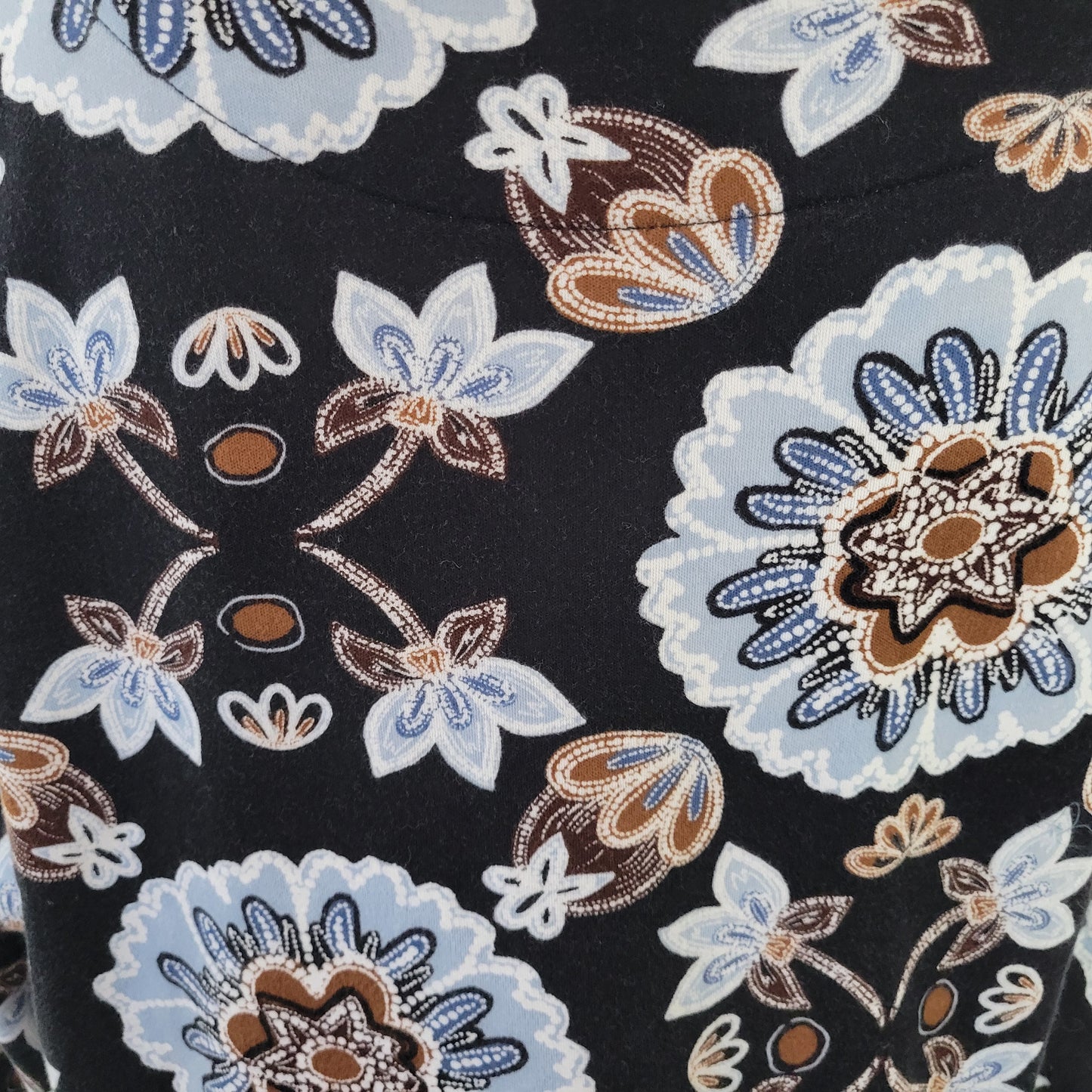 Croft & Barrow XL Top Black Blue Floral 100% Cotton 3/4 Sleeve Boat Neck FLO320E