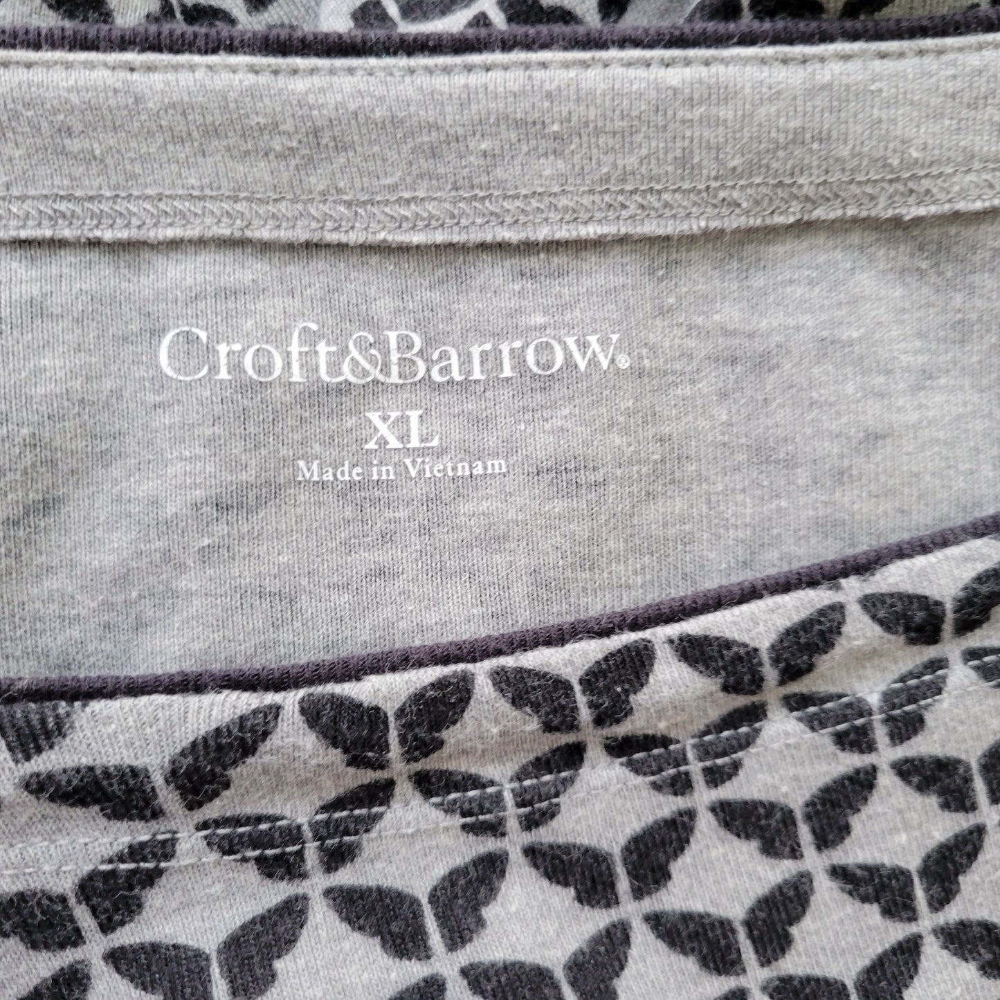 Croft & Barrow XL Top Black Gray Geometric Deco Button Accent 3/4 Sleeve GEO270E