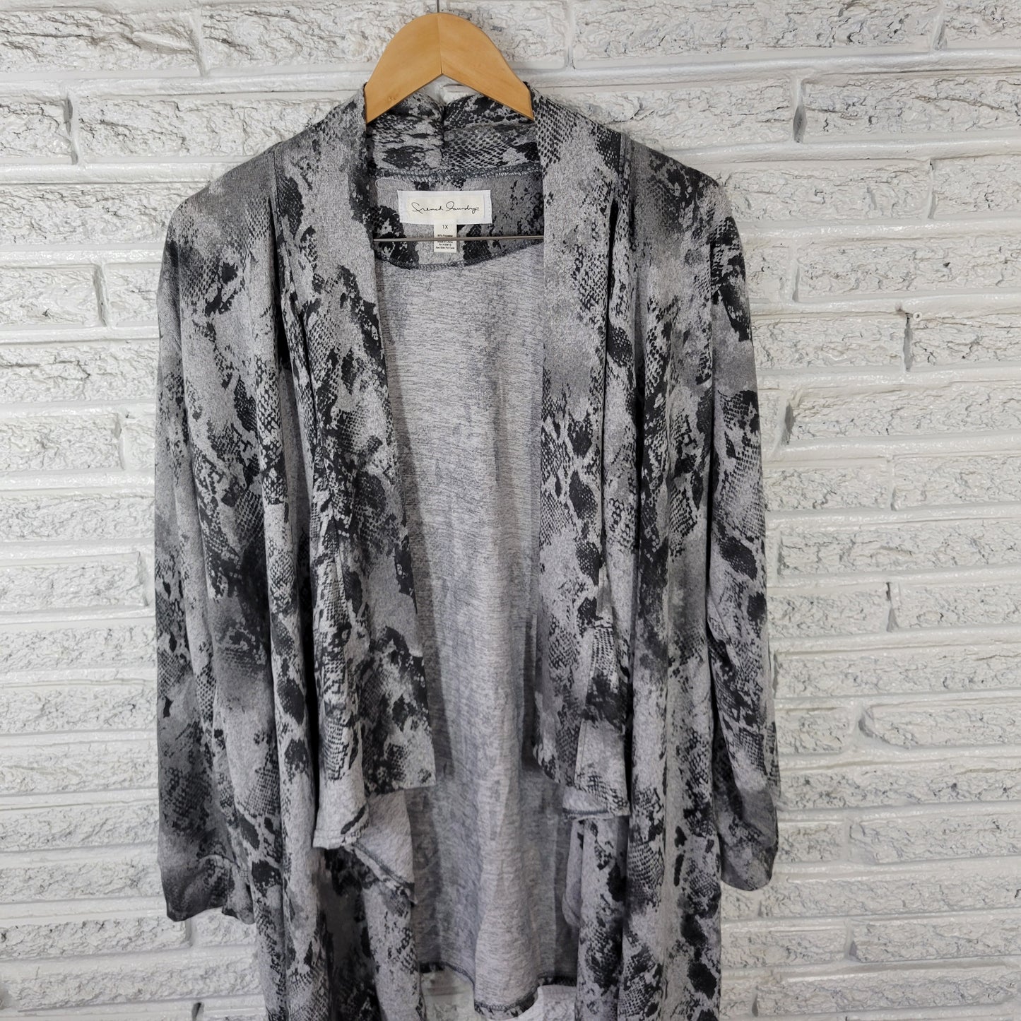French Laundry 1X Open Cardigan Gray Black Animal Print Long Sleeve ANI39E