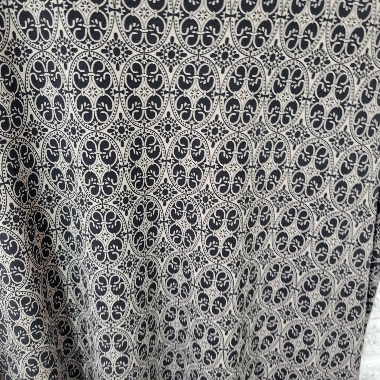 Casual Corner Annex Tank Top Women’s Geometric Black Gray Sleeveless GEO79E
