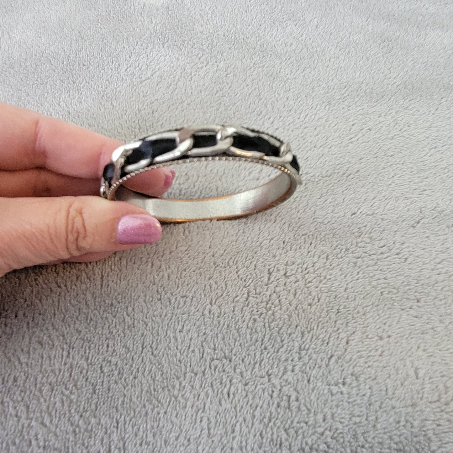 Silver Tone Chain Link Bangle Bracelet with Black Fabric Inlay 2.5" Diameter B1E