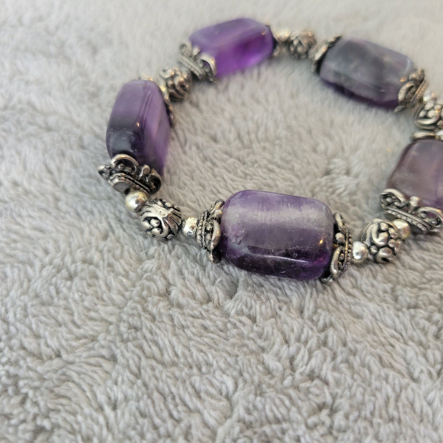 Purple Semi Precious Stone Stretch Bracelet Ornate Silver Tone Beads Boho 7" B2E