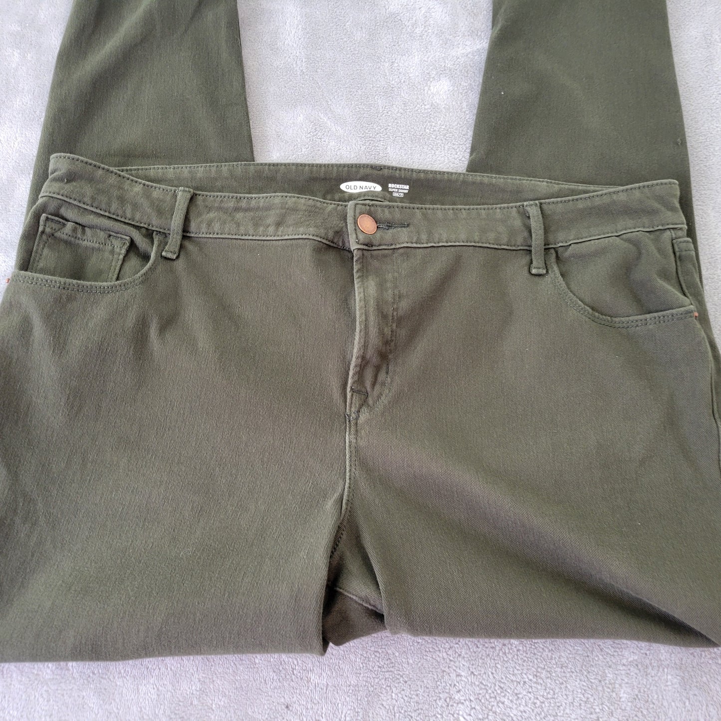 Old Navy Rockstar Super Skinny Jeans 18 Womens Soft Sage Green Stretch SKI10E