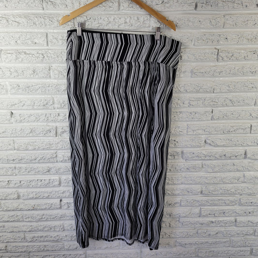 Apt. 9 Maxi Skirt XL Black White Chevron Striped Long Stretch Knit Skirt STR171E
