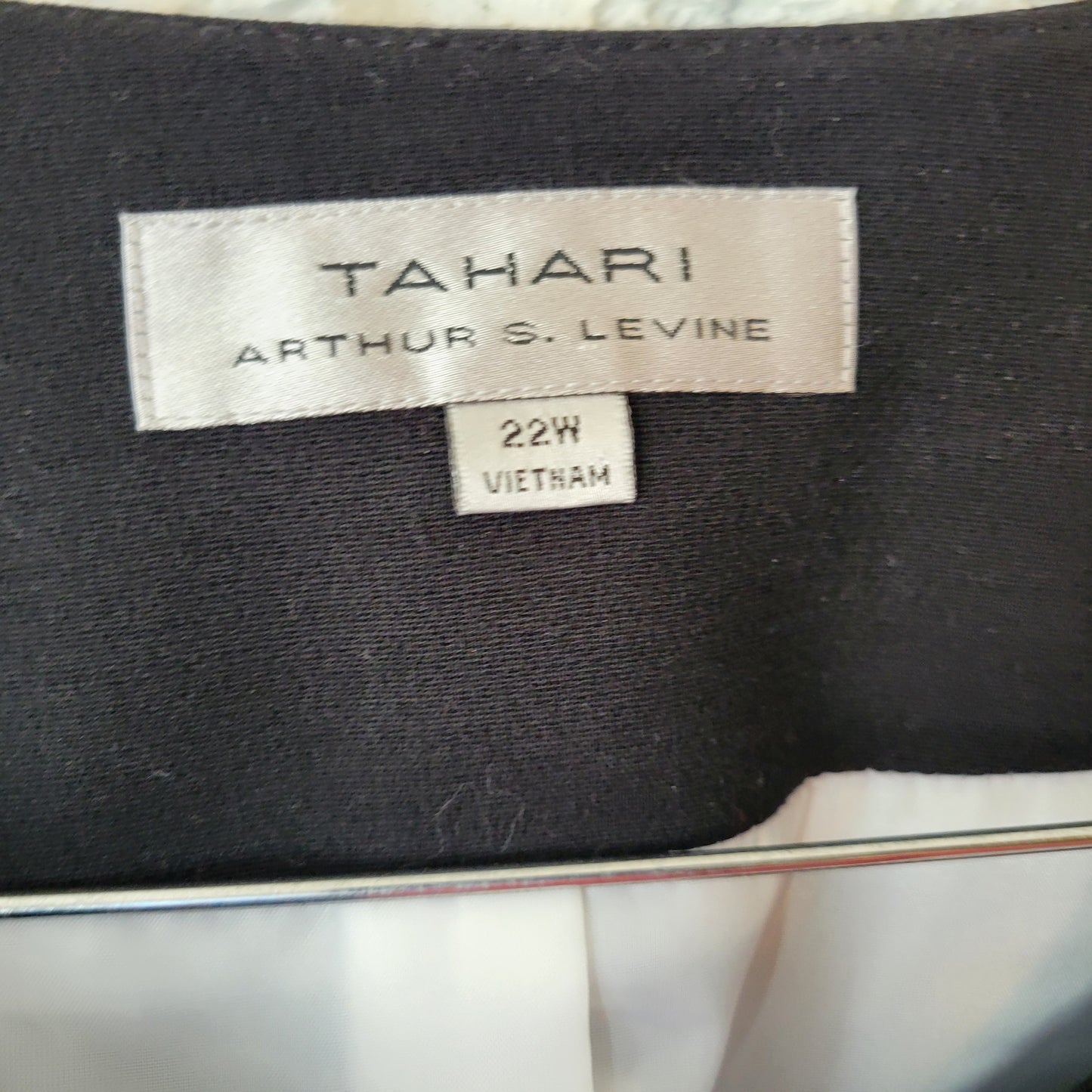 Tahari Arthur S. Levine Black White Wave Print Plus 22W Open Front Blazer HNGE
