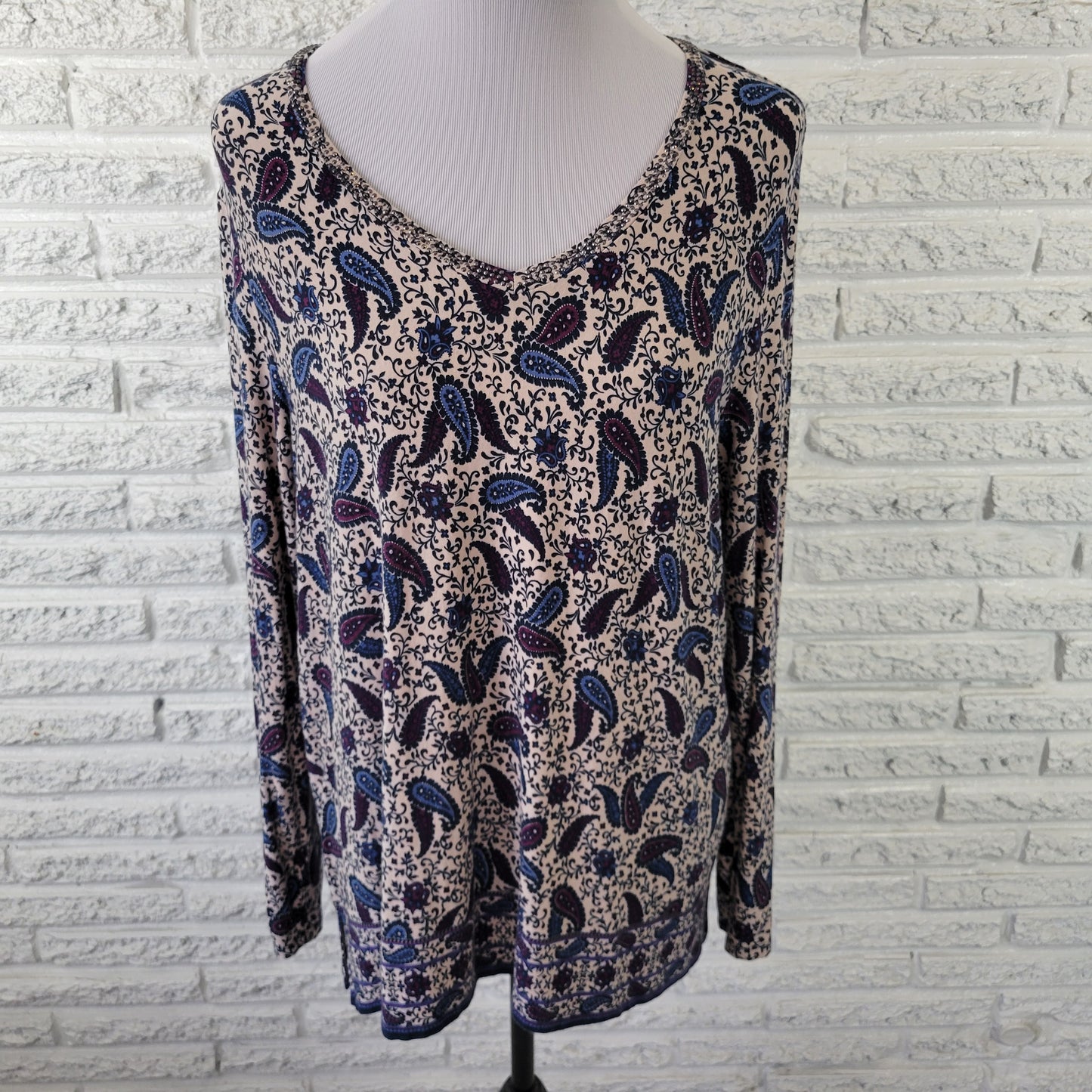 Westport Womens XL Top Blue Purple Paisley Studded V-Neck Knit Blouse PAI50XE