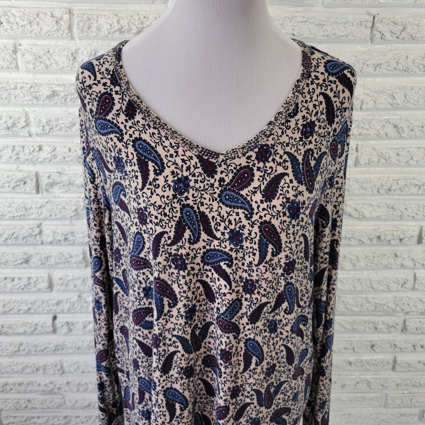 Westport Womens XL Top Blue Purple Paisley Studded V-Neck Knit Blouse PAI50XE