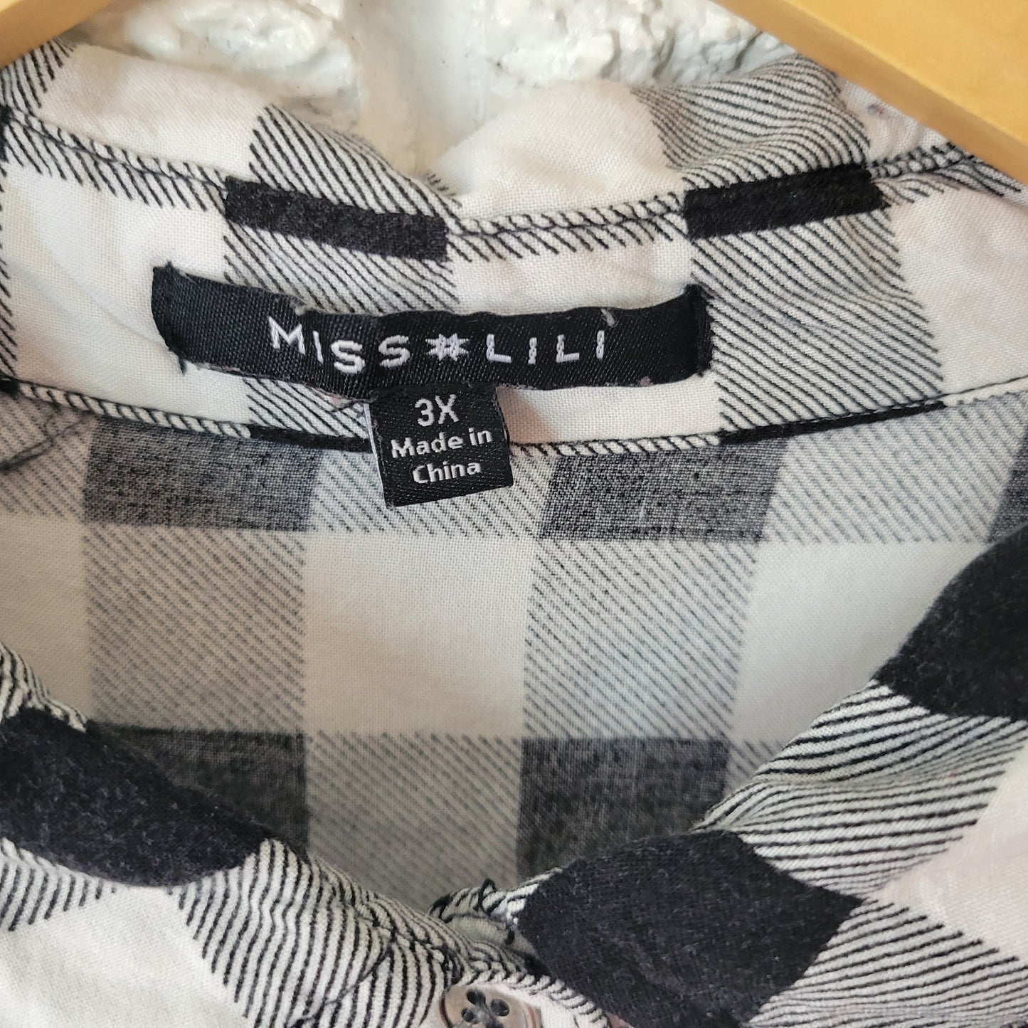 Miss Lili Women's 3X Black White Plaid Button Up Top Roll Tab Sleeve PLA49E