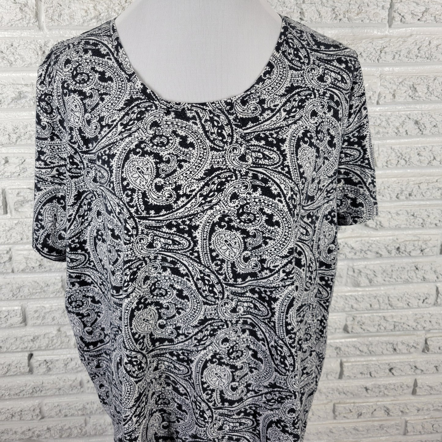 Catherines Women’s 1XWP Tee Black White Paisley Cotton Petite PAI39E