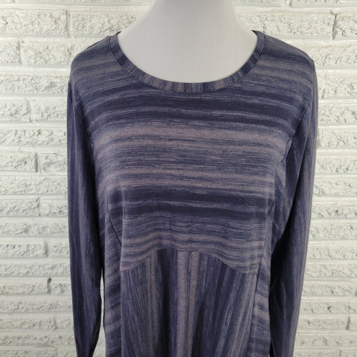 CJ Banks Women's 1X Top Blue Gray Striped Knit Long Sleeve Crew Neck STR144E