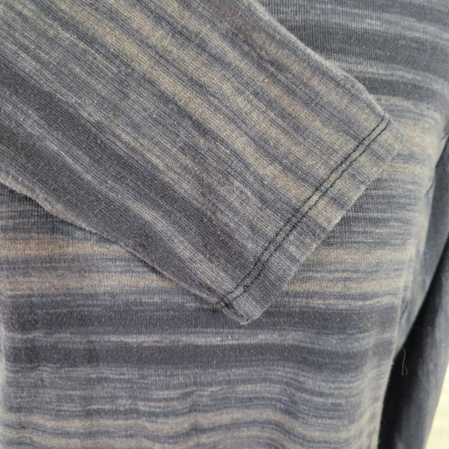CJ Banks Women's 1X Top Blue Gray Striped Knit Long Sleeve Crew Neck STR144E