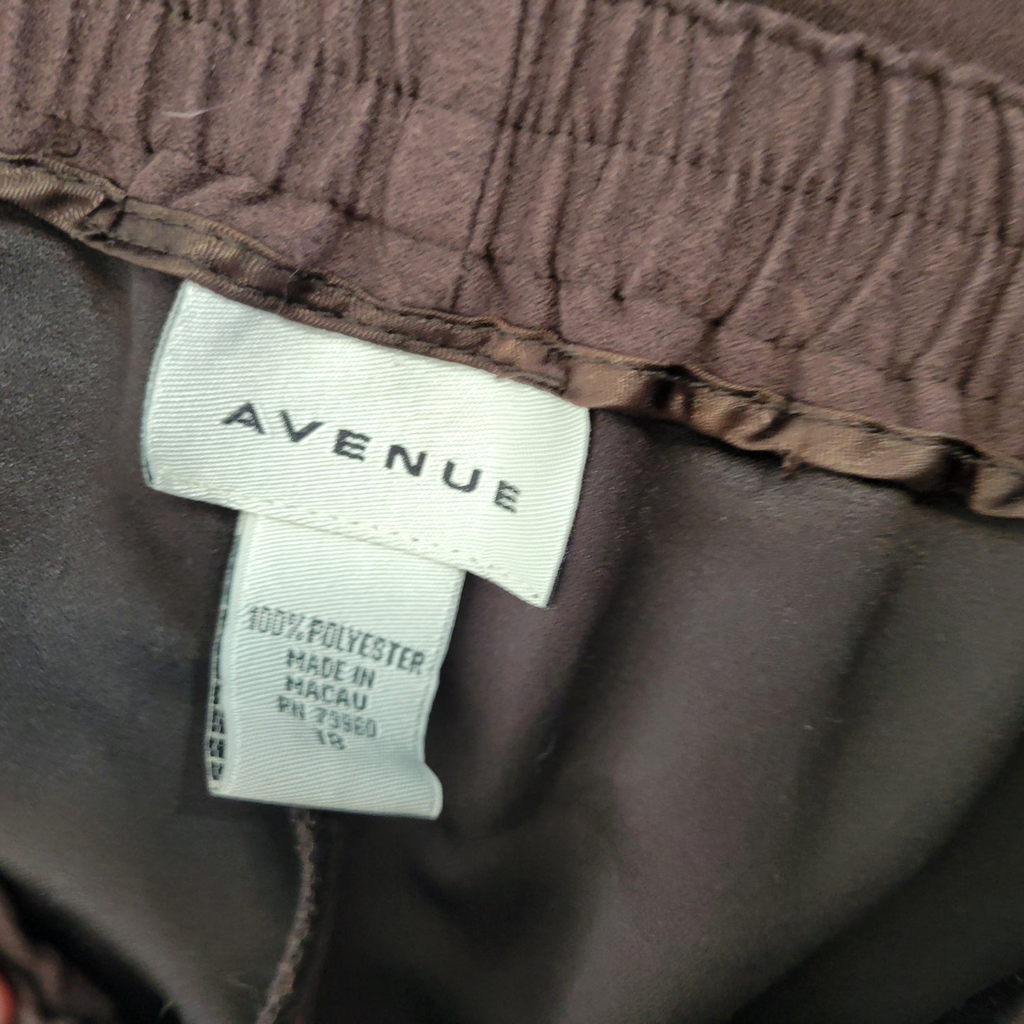 Avenue Women's 18 Dress Pants Brown Straight Leg Elastic Waist Pockets BRO32E