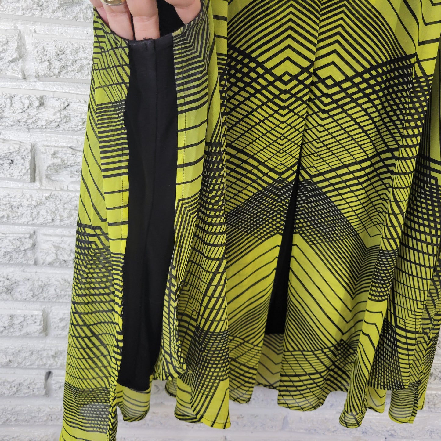 Ashley Stewart 26 Plus Size Top Yellow Black Geometric Sleeveless GEO62E