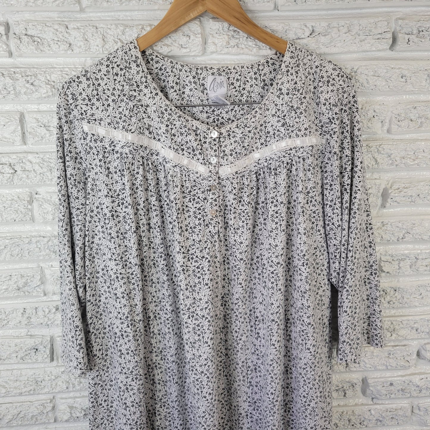 Aria Women's XL Nightgown Black Floral Cotton Blend 3/4 Sleeve Ribbon FLO218E