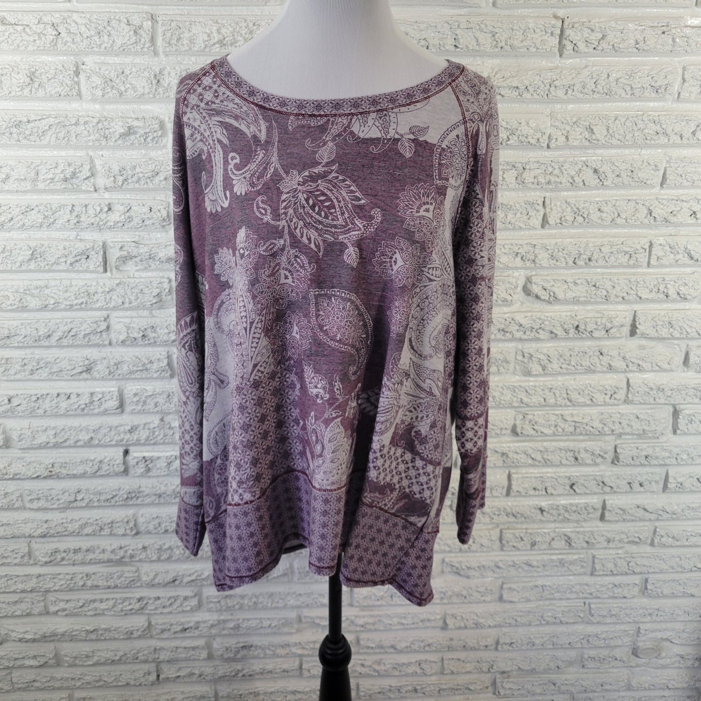 Sunday Women's Tunic Knit Size 2X Purple Paisley Long Sleeve Stretch PAI23E