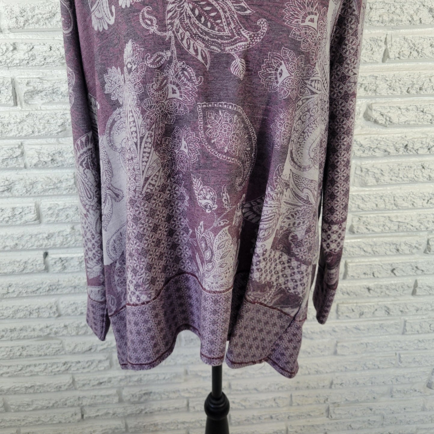 Sunday Women's Tunic Knit Size 2X Purple Paisley Long Sleeve Stretch PAI23E