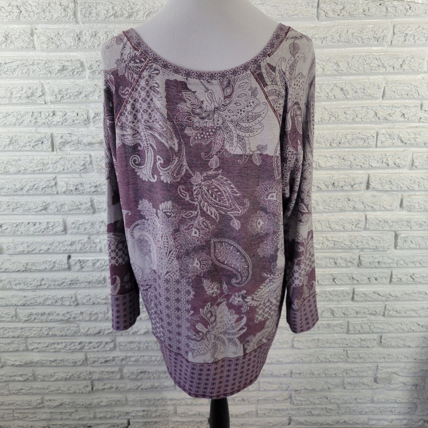 Sunday Women's Tunic Knit Size 2X Purple Paisley Long Sleeve Stretch PAI23E