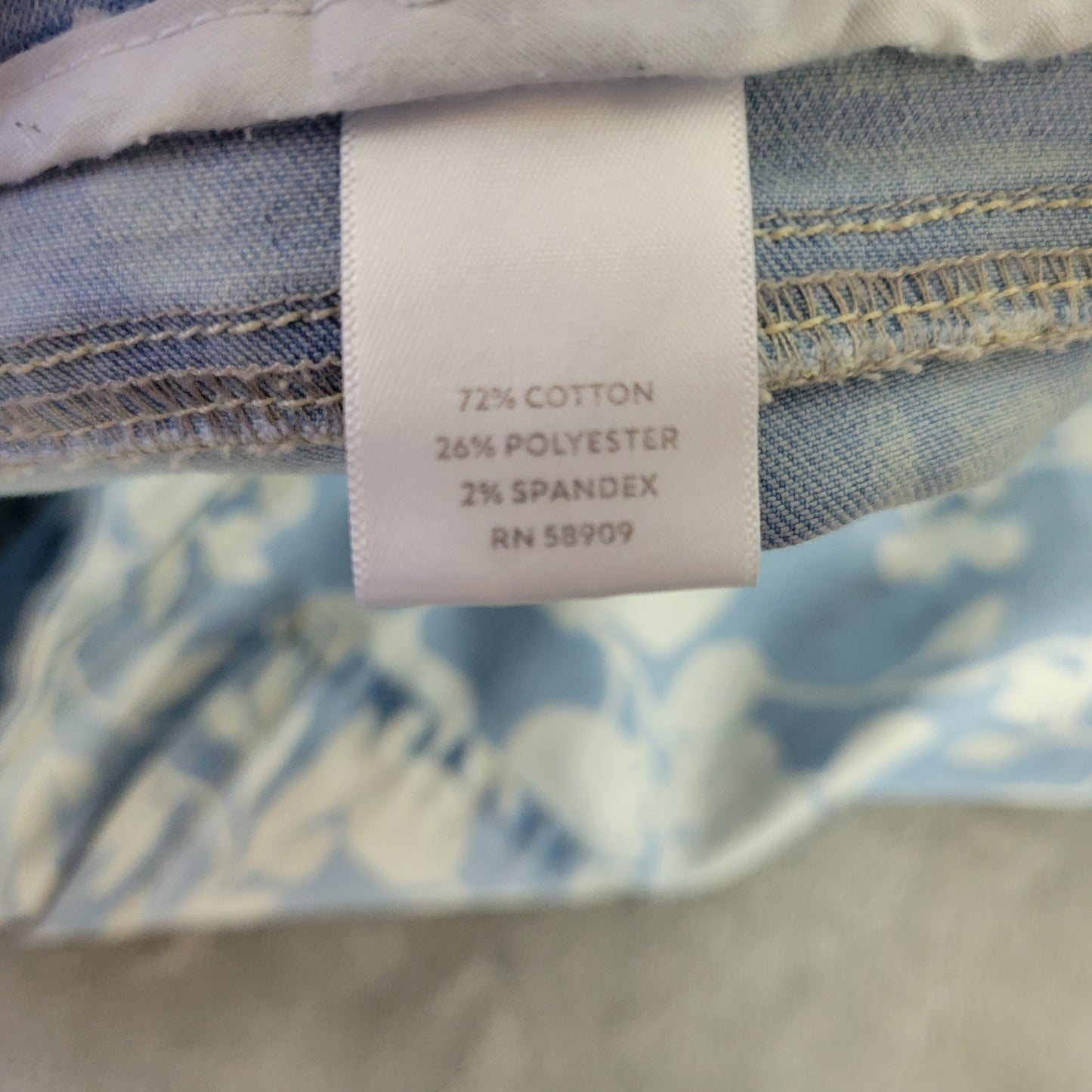 Westbound 18 Capri Jeans Blue White Floral High Rise Elastic Waist FLO82E