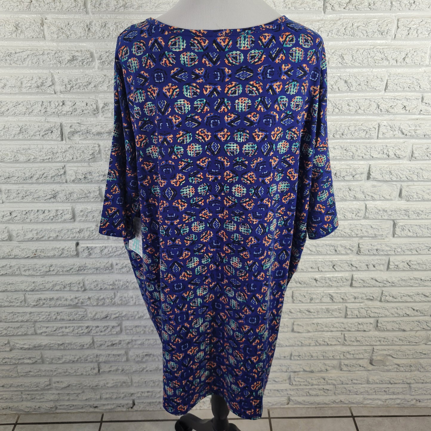LuLaRoe Irma Women 2XL Tunic Blue Geometric Asymmetric High Low Plus GEO136XE