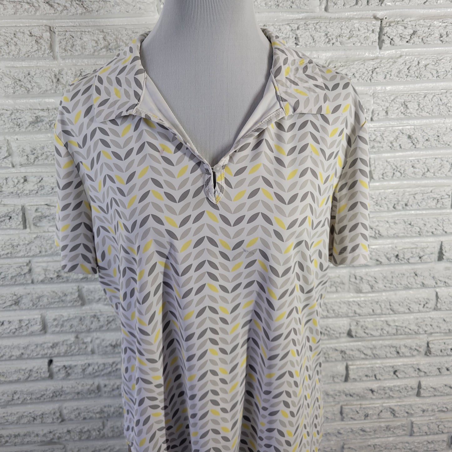 Lillie Women XL Top Yellow Gray Geometric Collared V-Neck Short Sleeve GEO126E